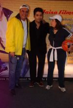 Farah Khan, Boman Irani, Karan Johar at Shirin Farhad Ki Toh Nikal Padi poster launch in Gold Gym on 16th July 2012 (126).JPG